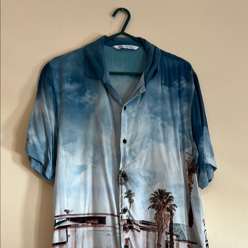 Men's Blue Graphic Shirt